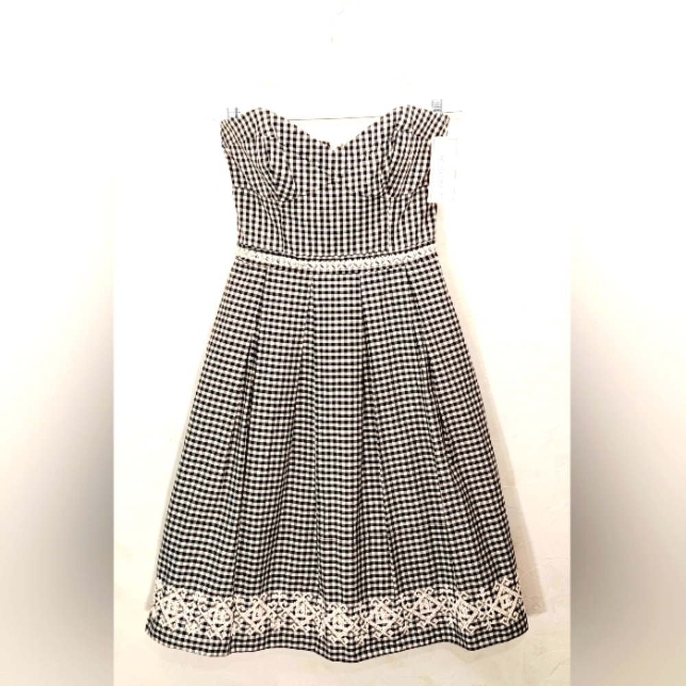 Shoshanna Miss Priss Dress Strapless $350.00 Retail Tag Pockets Embroidered Sz 4